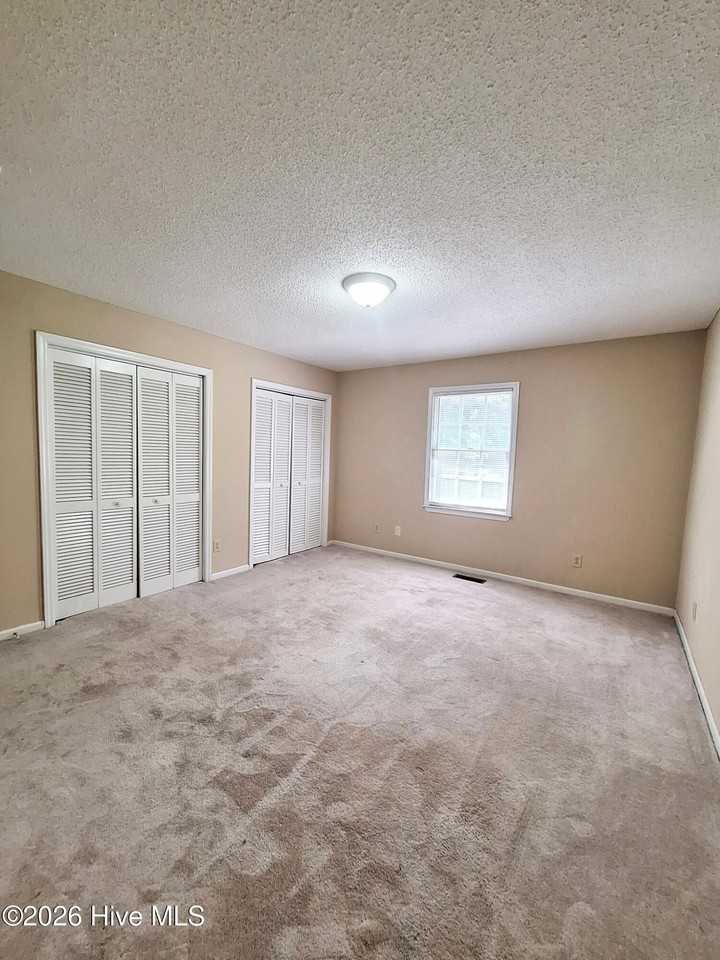 2903 Cedar Creek Rd #F - Photo 7 of 11