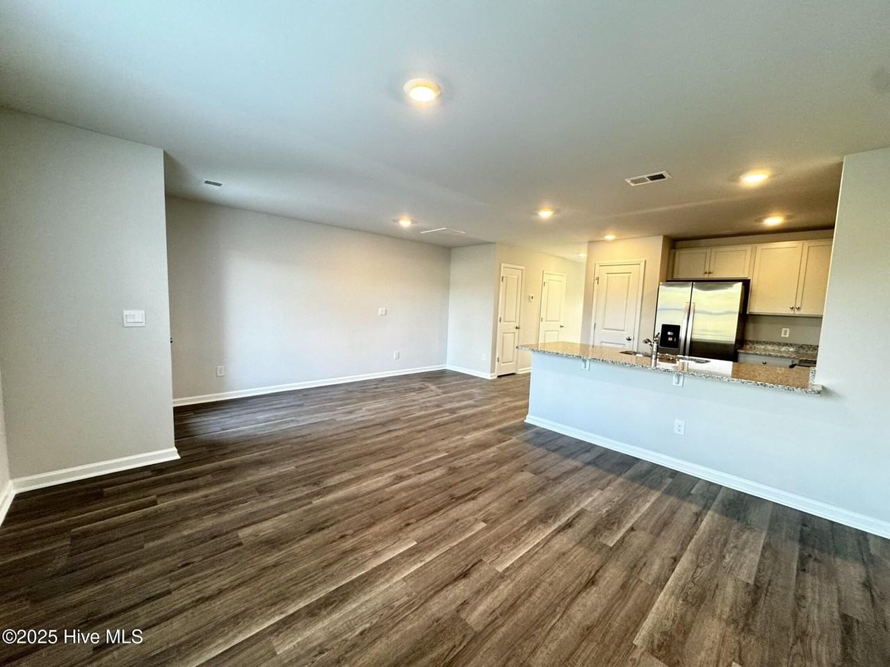 3178 Lobelia Ln - Photo 6 of 21