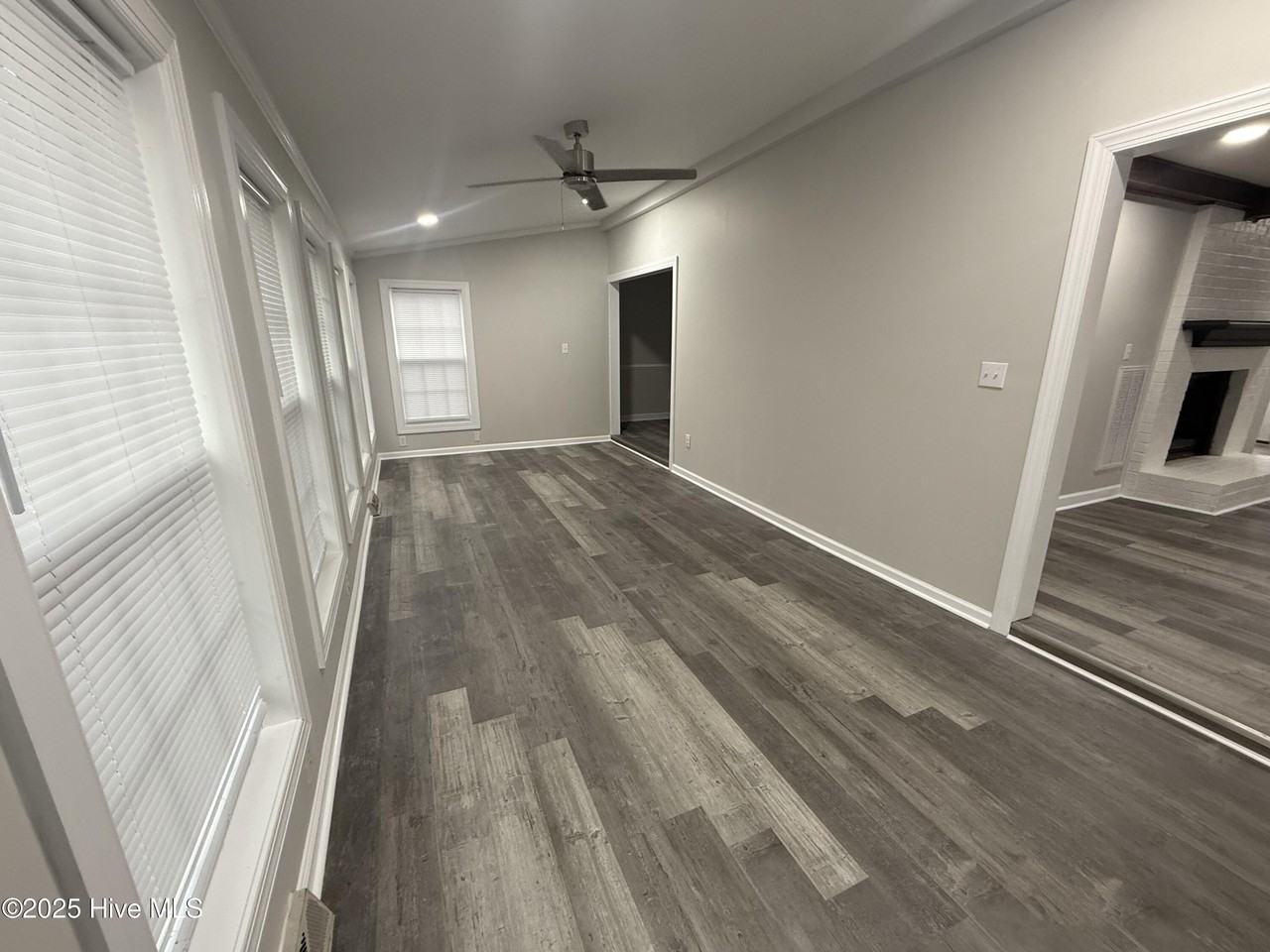 1215 E Wright Rd - Photo 7 of 15