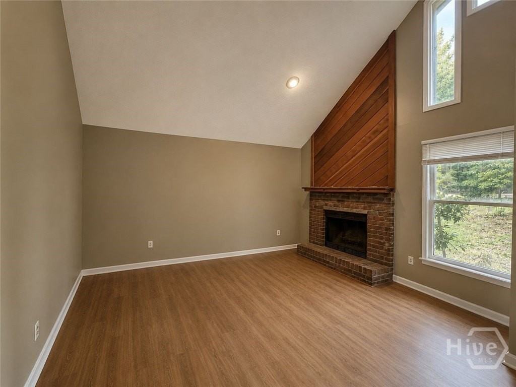 110 Flannigans Pl - Photo 4 of 10