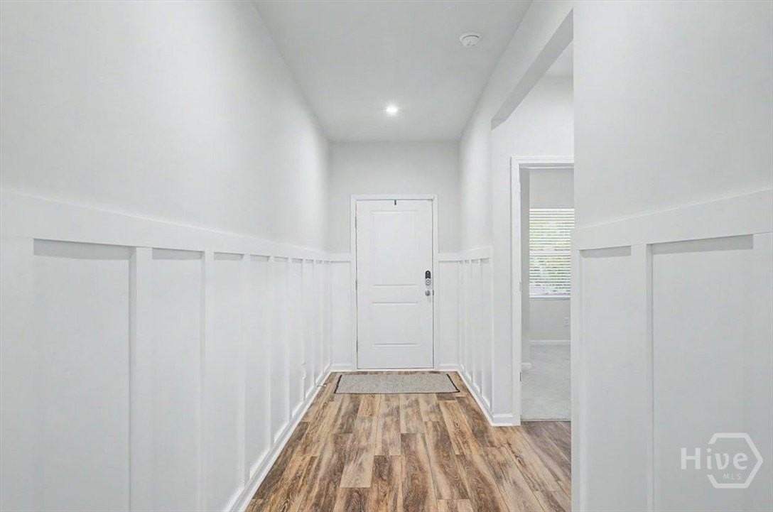 783 Longleaf Dr - Photo 4 of 35