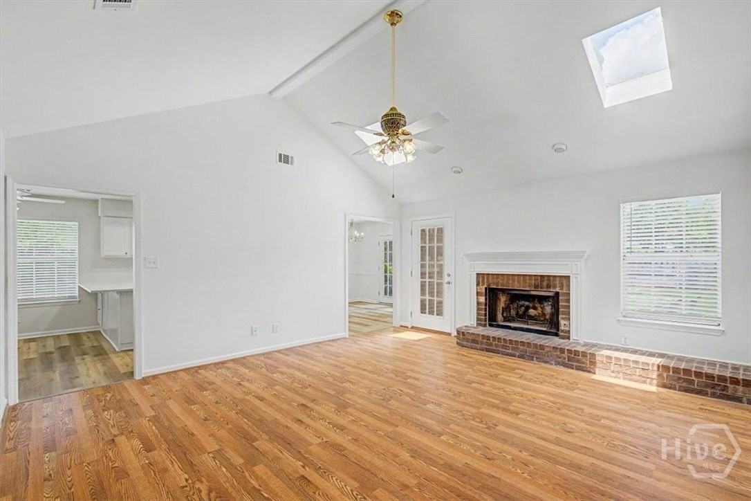 85 S Oak Rd - Photo 3 of 31
