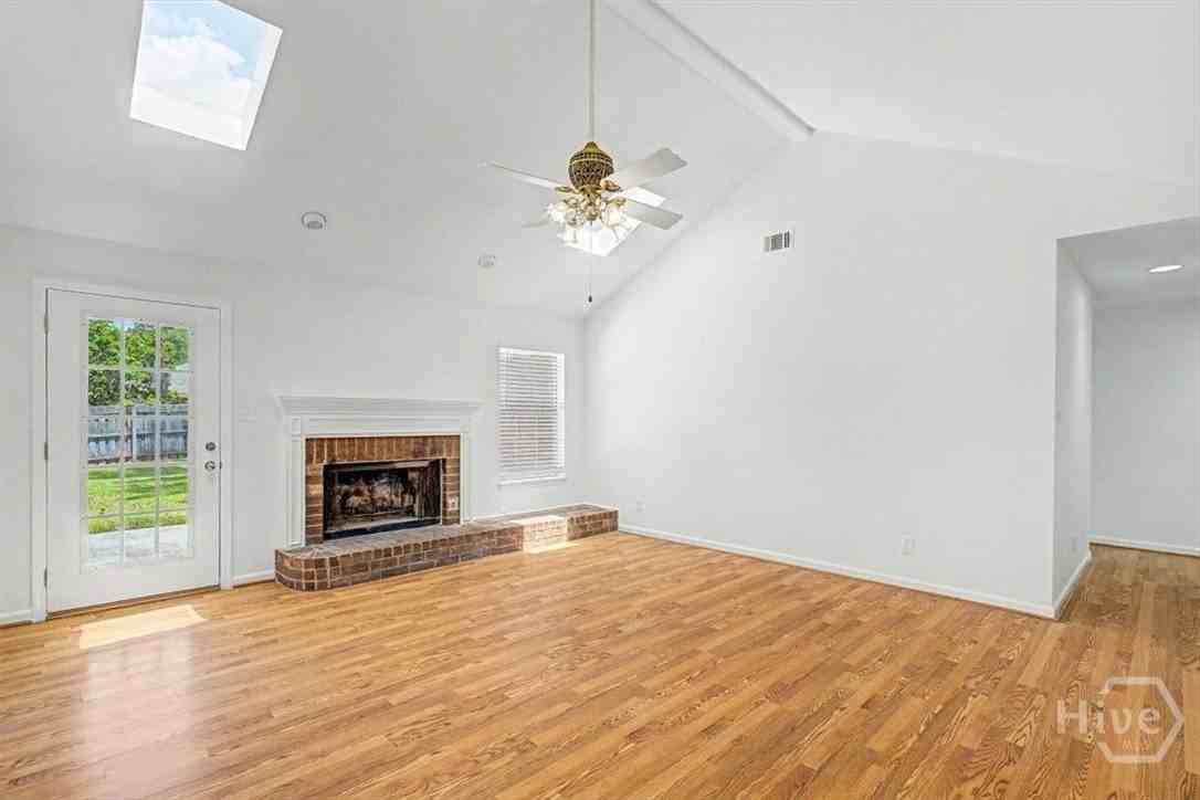 85 S Oak Rd - Photo 4 of 31