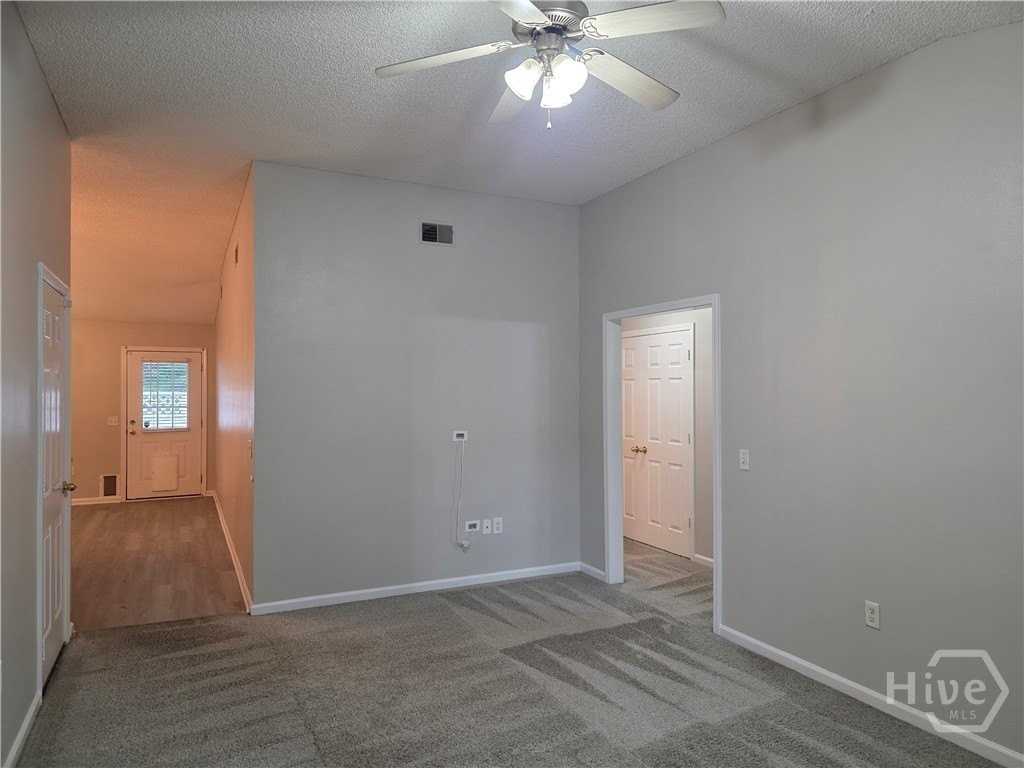 5022 Winfield Dr - Photo 3 of 20