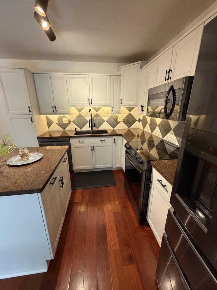 3318 Harriet Ave - Photo 6 of 19