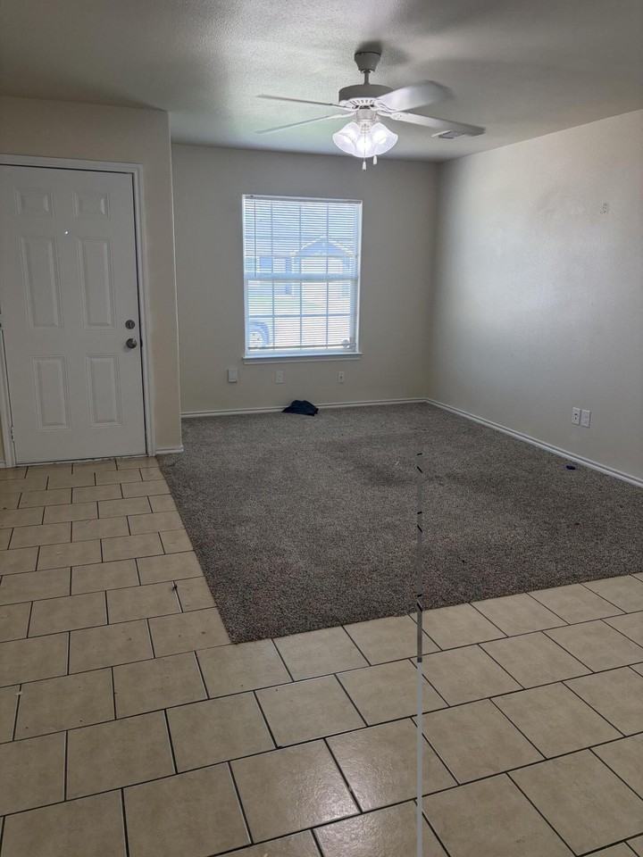 8904 Terrell Ave - Photo 2 of 10