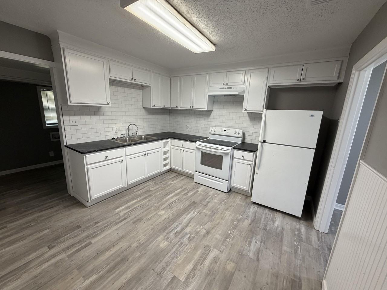 3511 33rd St - Photo 4 of 14