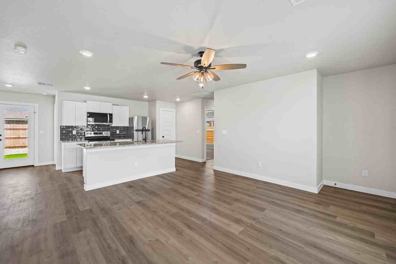 2010 Herd Ave - Photo 2 of 18