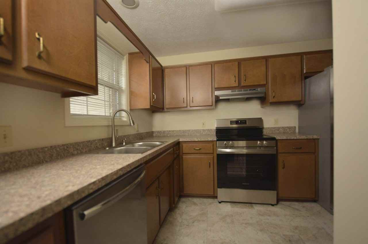 105 Oakmont Ln - Photo 5 of 13
