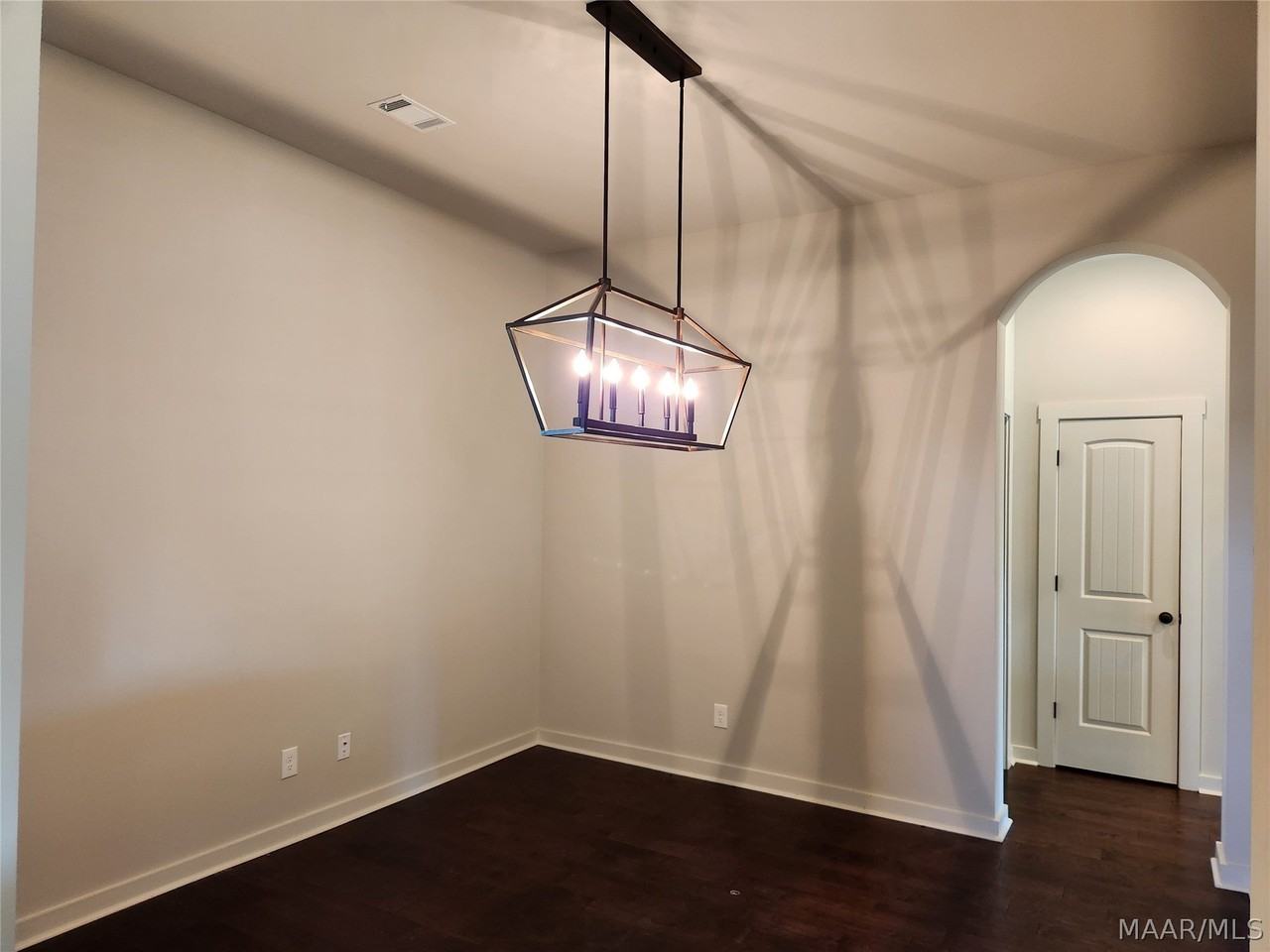 292 Hedgefield Dr - Photo 7 of 39