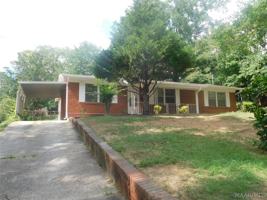 featured image of 733 Gillespie St