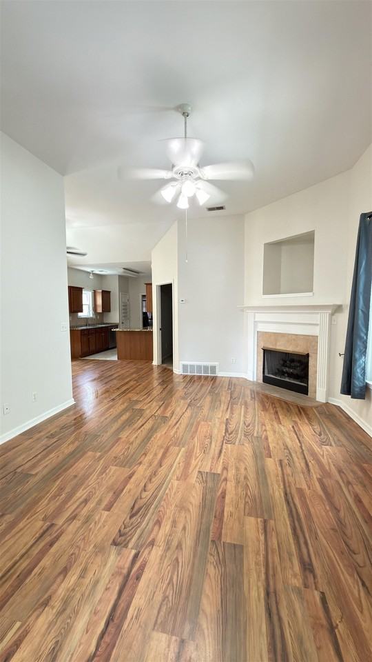 1197 Misty Isle Dr - Photo 2 of 11