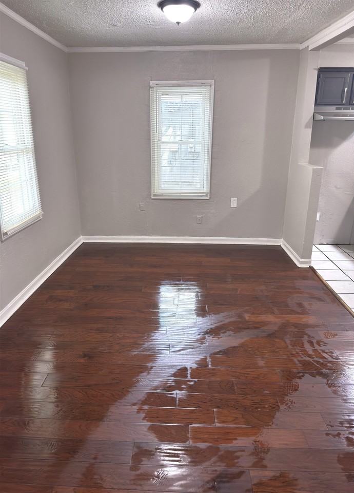4201 Truman Rd - Photo 4 of 13