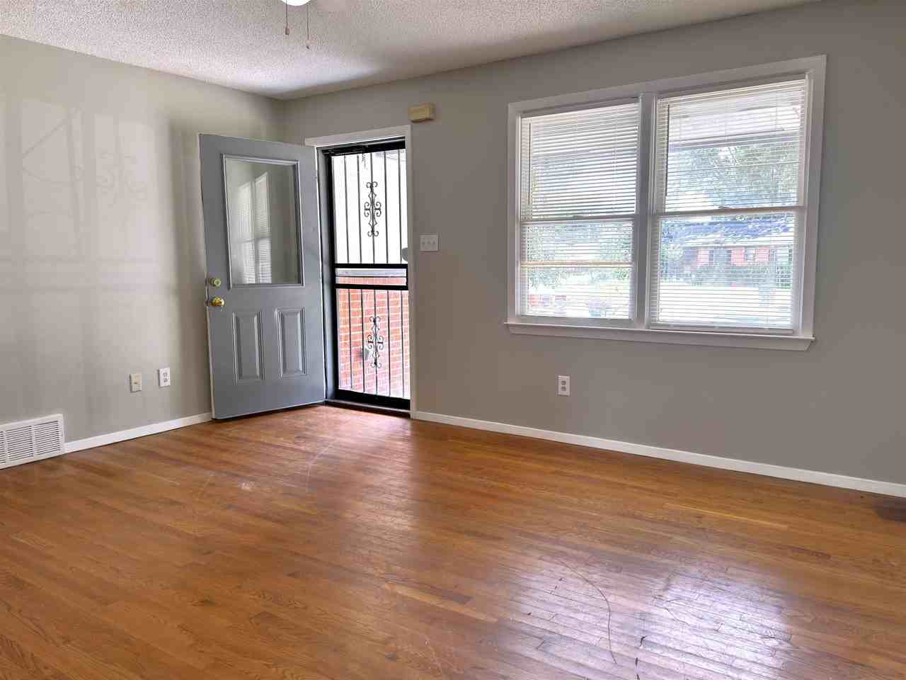 1100 Danita Cv - Photo 3 of 13