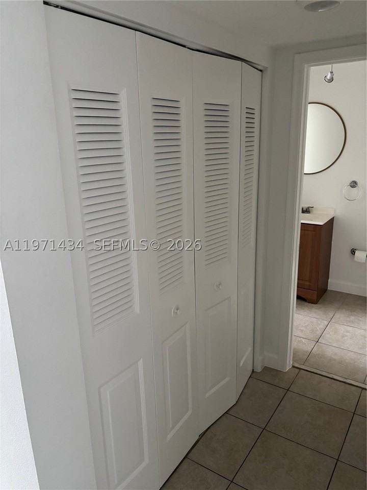 7900 Camino Cir #308 - Photo 4 of 18