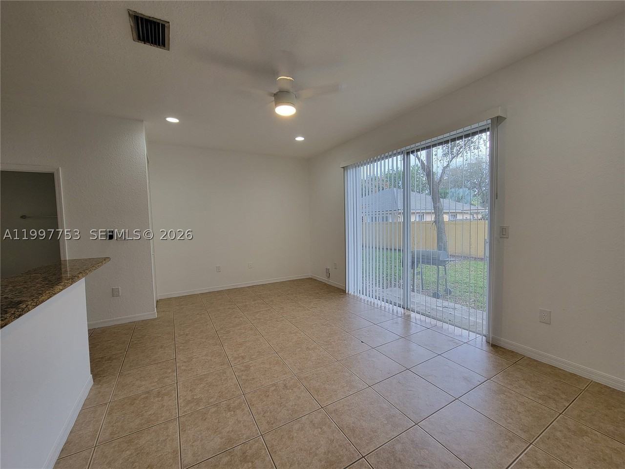 8938 Sw 19th St #904 - Photo 4 of 18