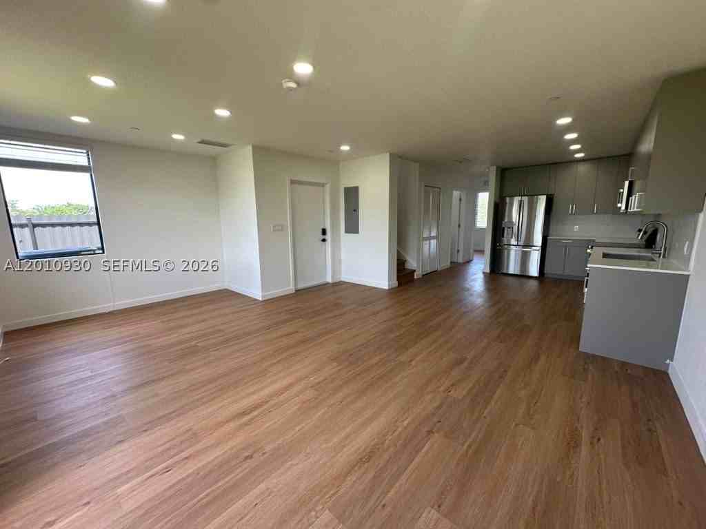 19440 Sw 125th Ave #0 - Photo 4 of 15