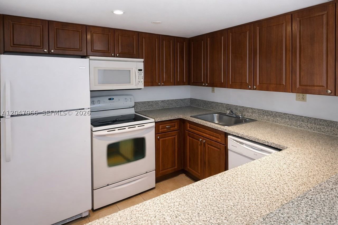 5821 Washington St #32 - Photo 2 of 14