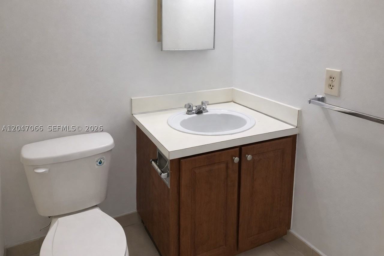5821 Washington St #32 - Photo 6 of 14