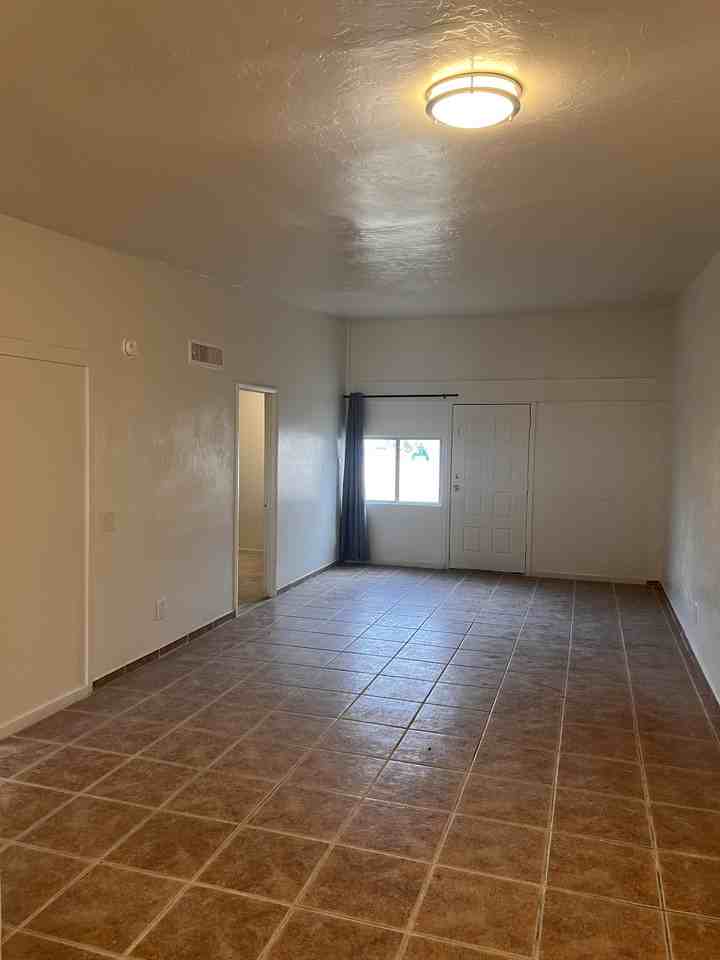 926 W Wedwick St #1 - Photo 4 of 22