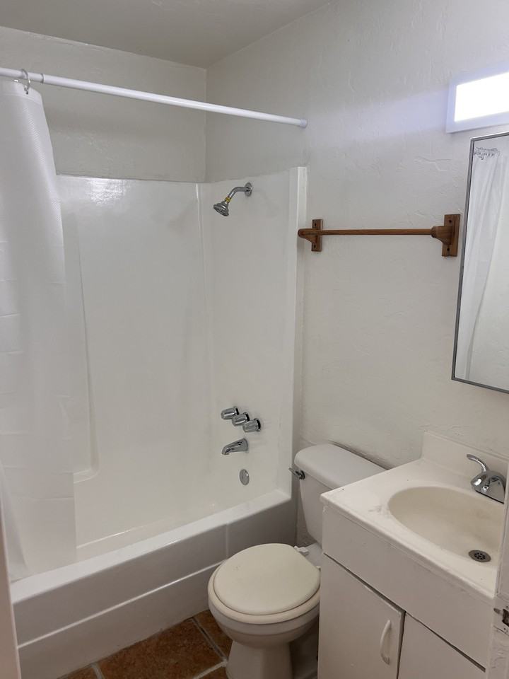 926 W Wedwick St #1 - Photo 7 of 22