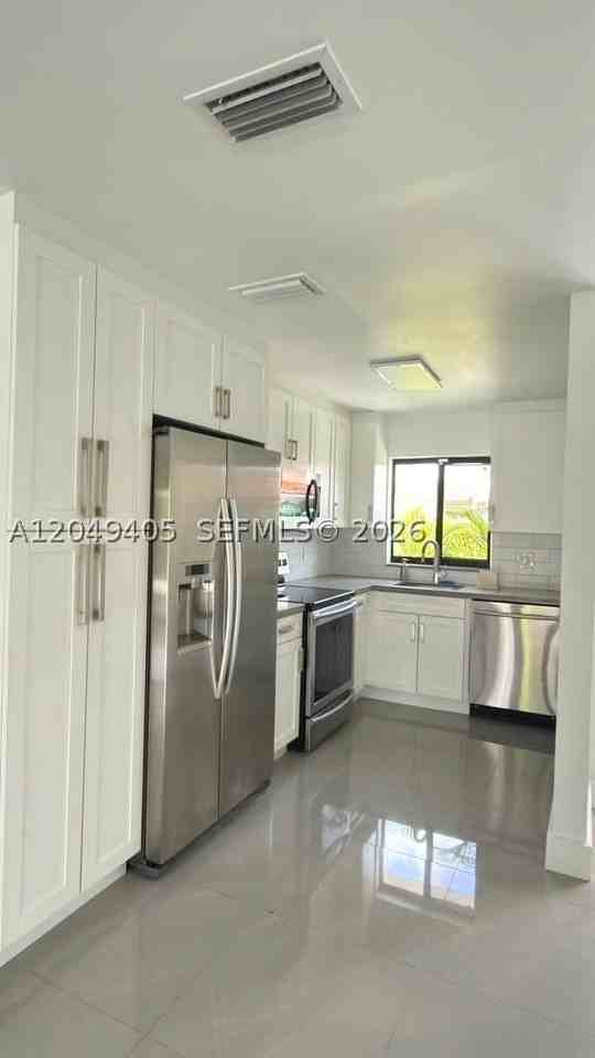9337 Sw 6th Ter #0 - Photo 4 of 24