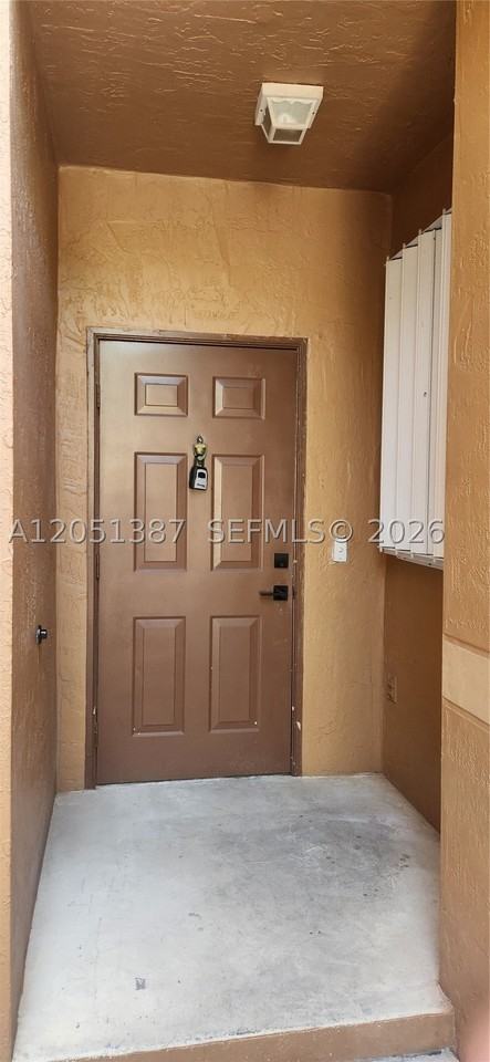 1599 Veracruz Ln - Photo 4 of 38