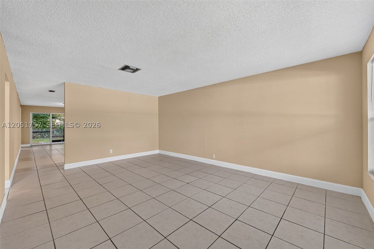 3871 Nw 110th Ave #NS - Photo 6 of 30