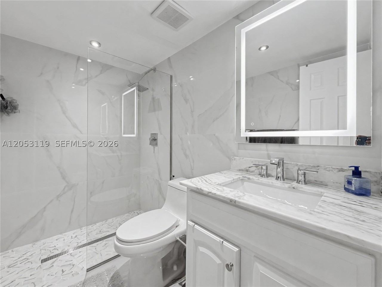 5301 Ocean Ter #7 - Photo 5 of 36