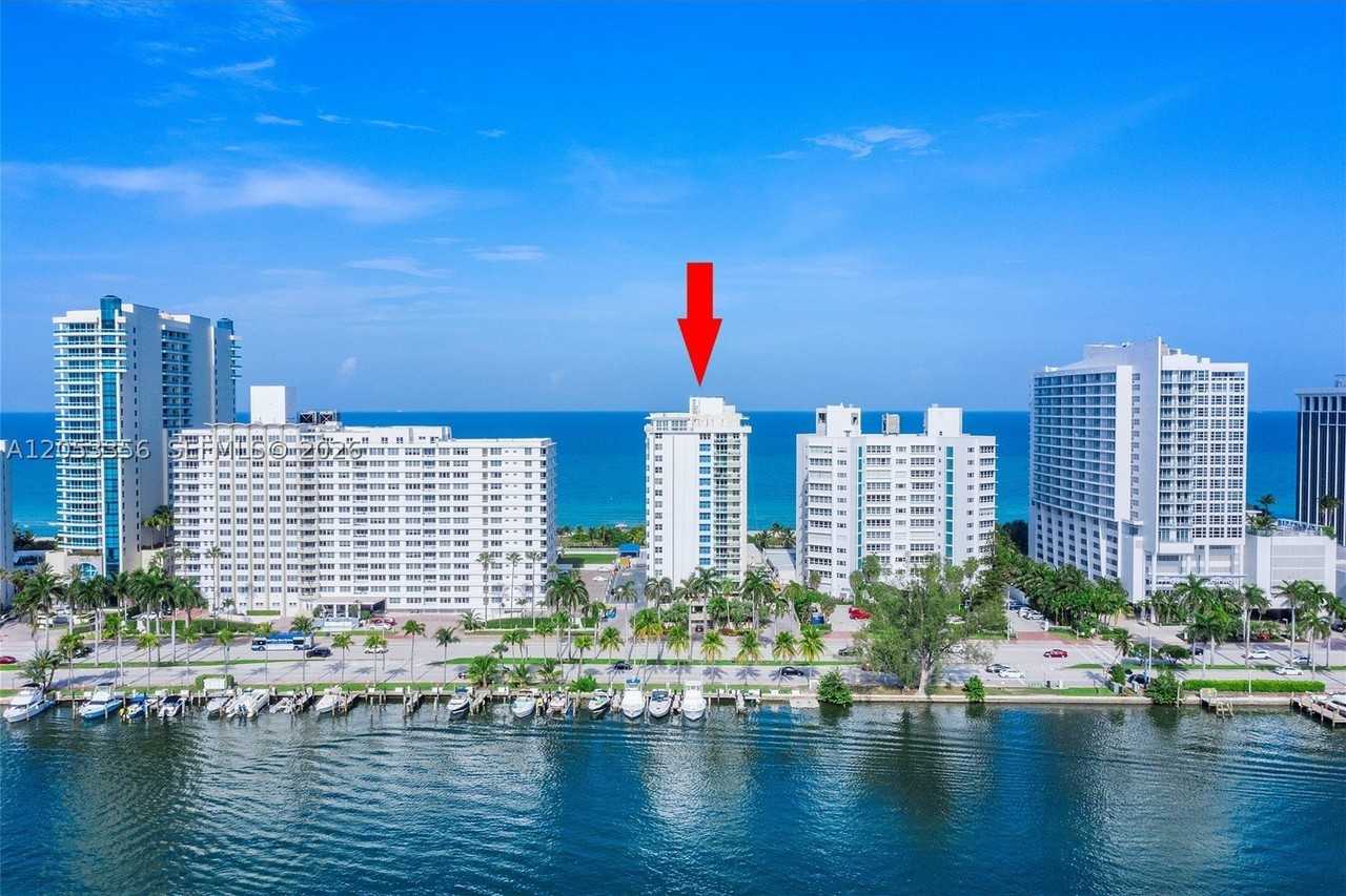 5001 Collins Ave #4E