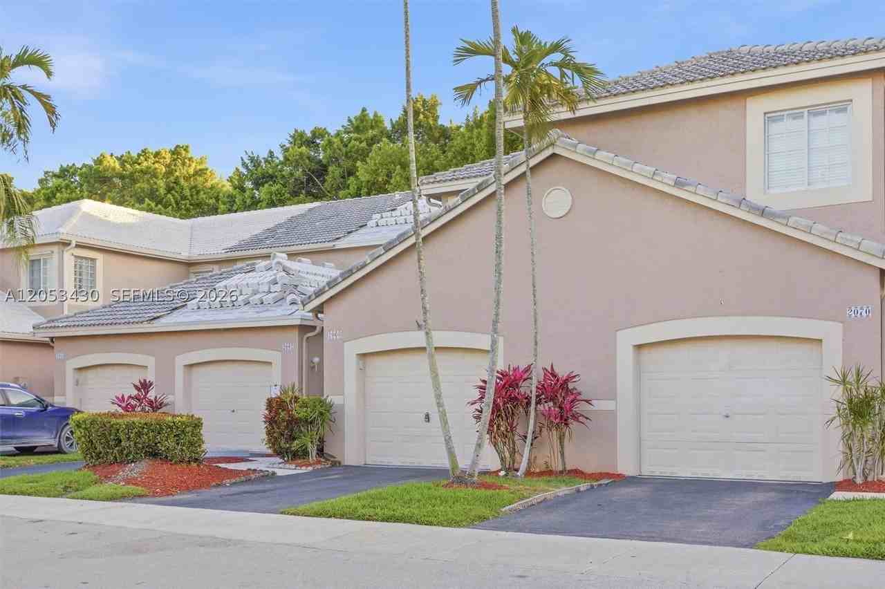 2066 Madeira Dr #2066 - Photo 4 of 42