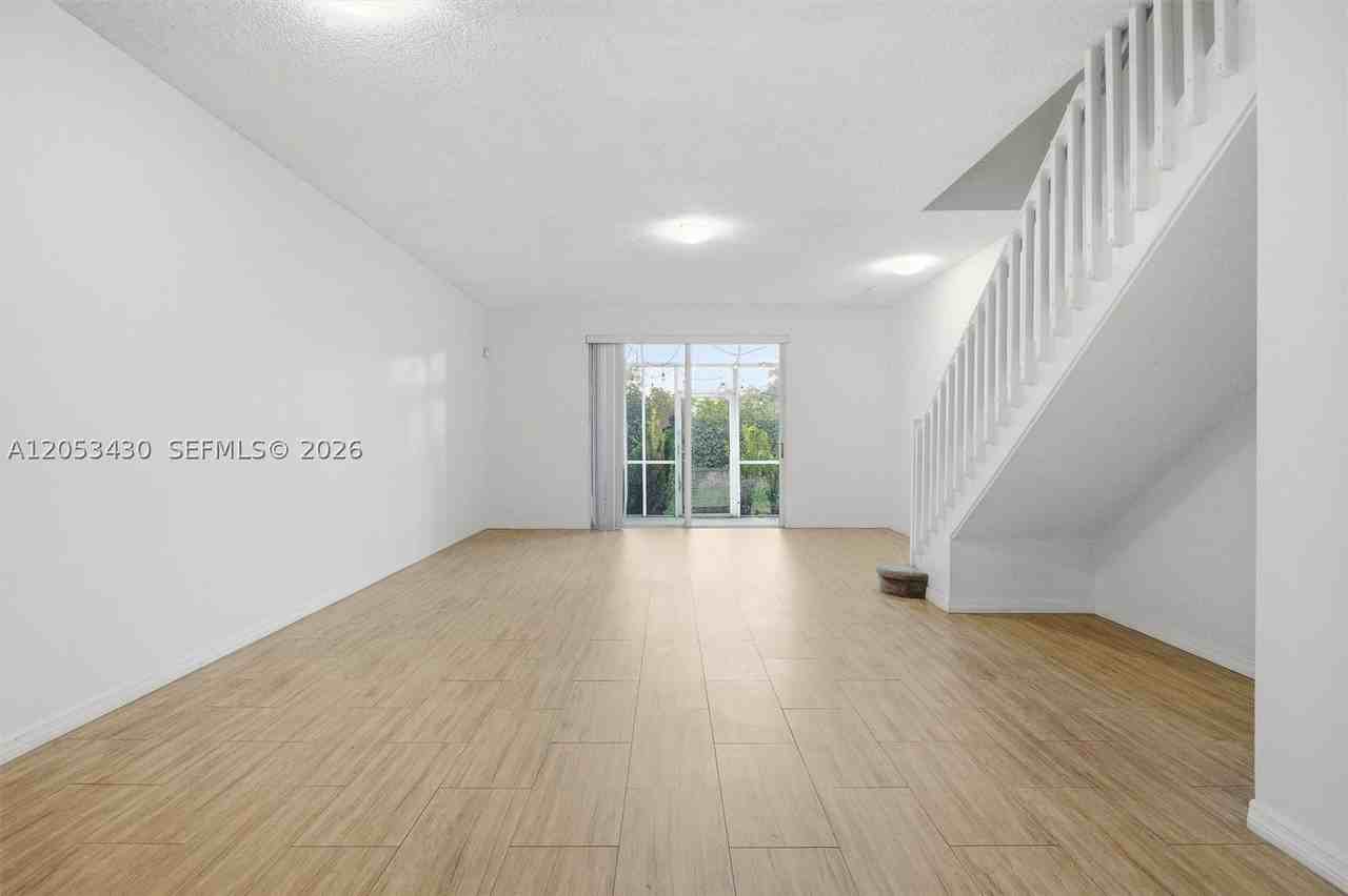 2066 Madeira Dr #2066 - Photo 7 of 42