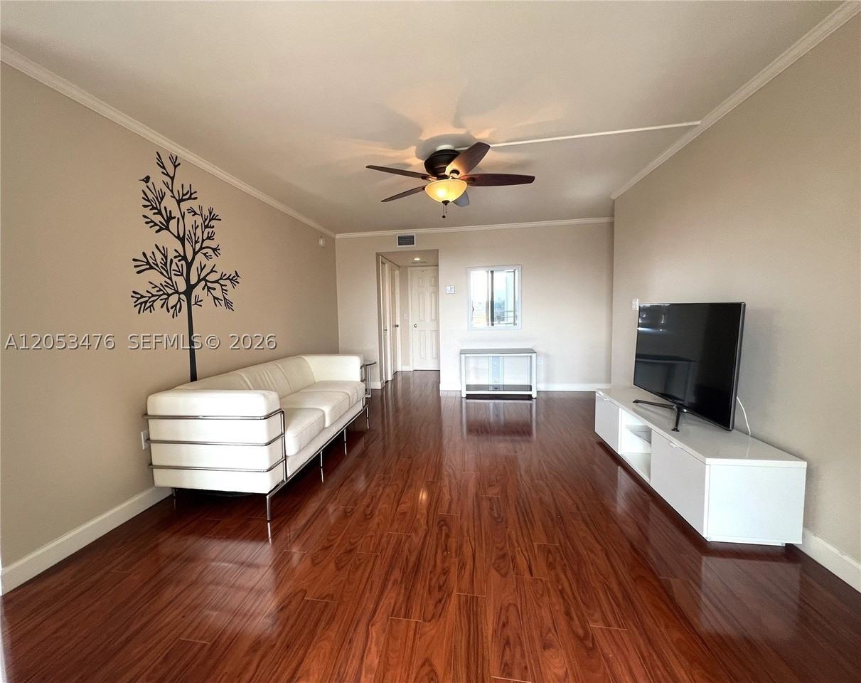 9451 Evergreen Pl #407 - Photo 4 of 25