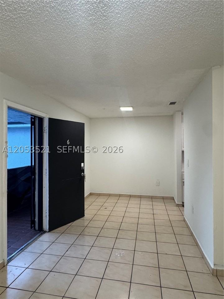 1944 Sw 6th St #6 - Photo 6 of 11