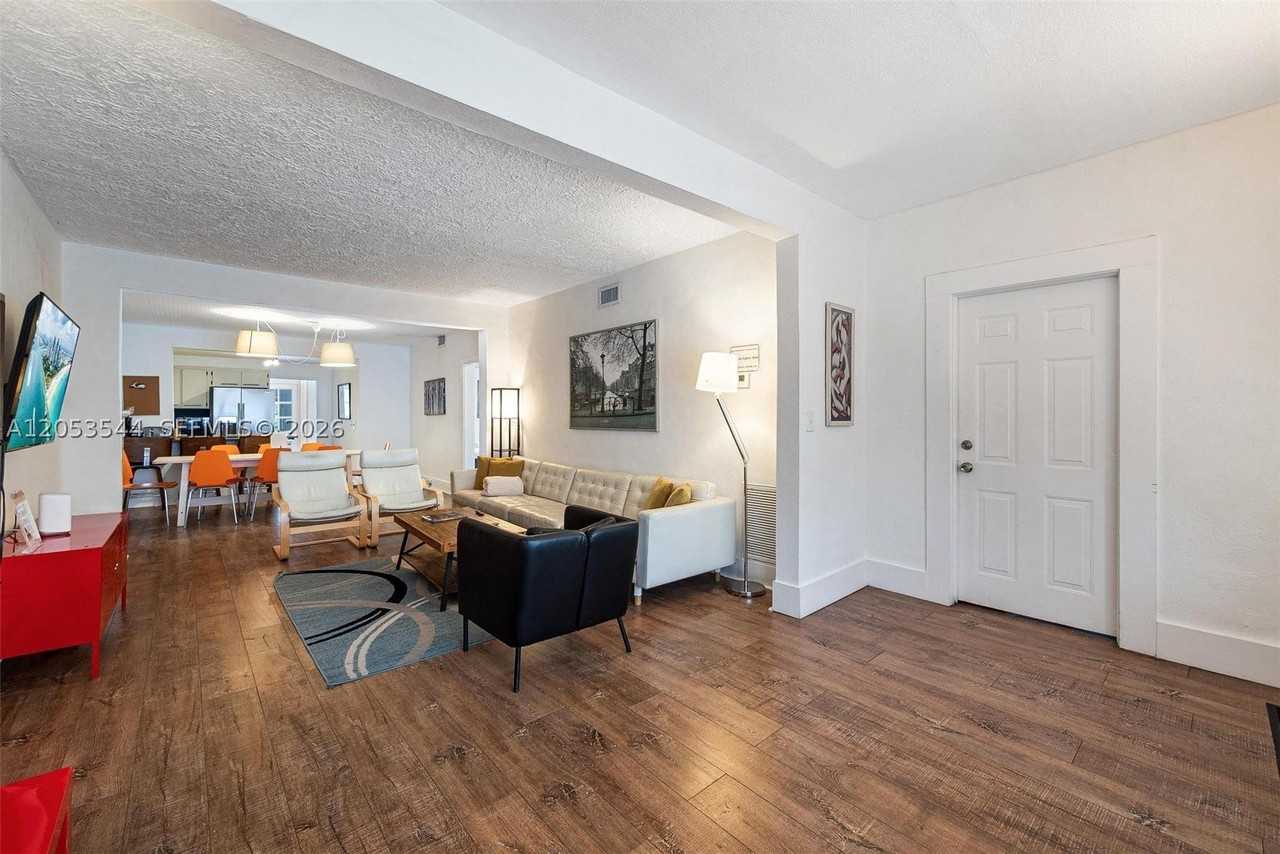 3629 Sw 12th St #A - Photo 7 of 31