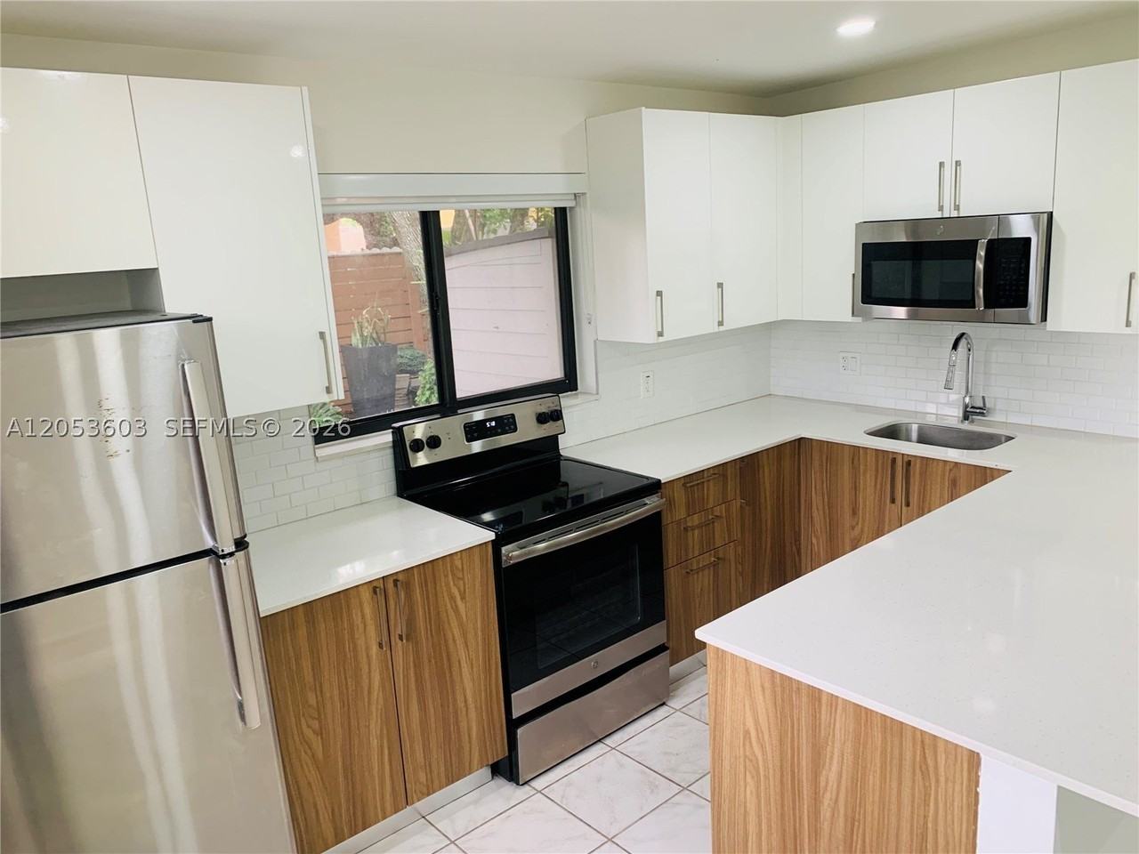 2786 Sw 32nd Ave #2790 - Photo 4 of 12