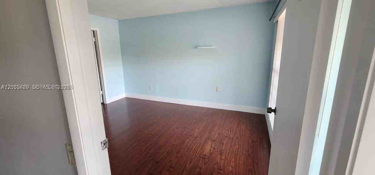 11500 Sw 64th St #F - Photo 5 of 14