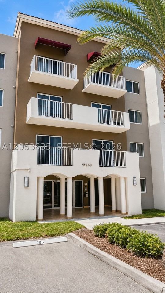 11050 Sw 196th St #405