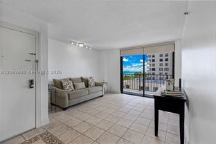 2625 Collins Ave #702 - Photo 1 of 1