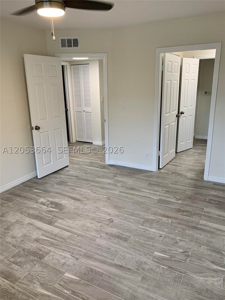 2061 Nw 81st Ave #622 - Photo 7 of 8