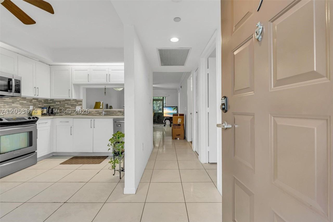 12651 Sw 16th Ct #105B - Photo 5 of 11