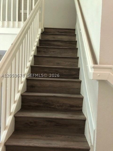 5273 Nw 113th Ave - Photo 7 of 32