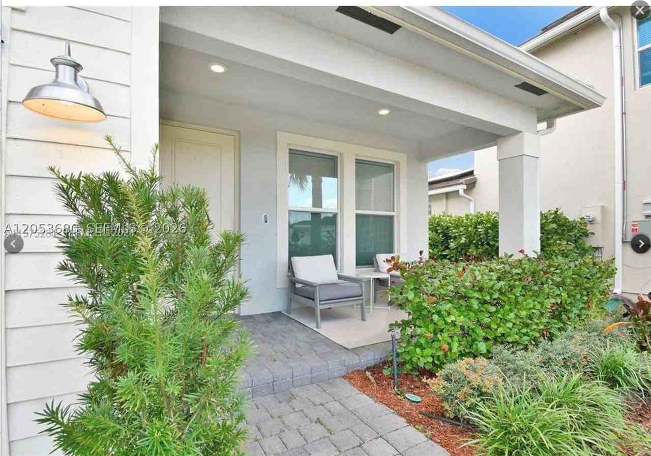 4110 Bonita Way - Photo 3 of 22