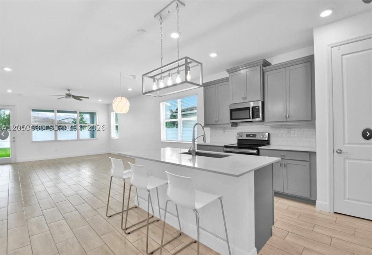 4110 Bonita Way - Photo 4 of 22