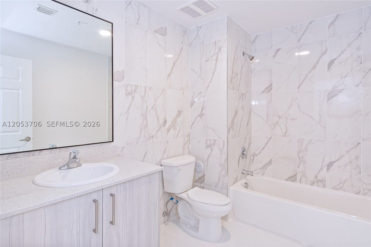 10950 Nw 82nd St #422 - Photo 2 of 10