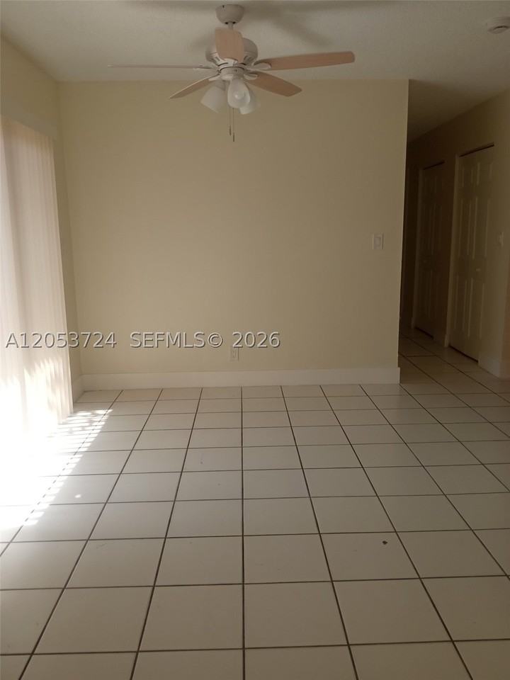 6123 Sw 4th Pl - Photo 6 of 14