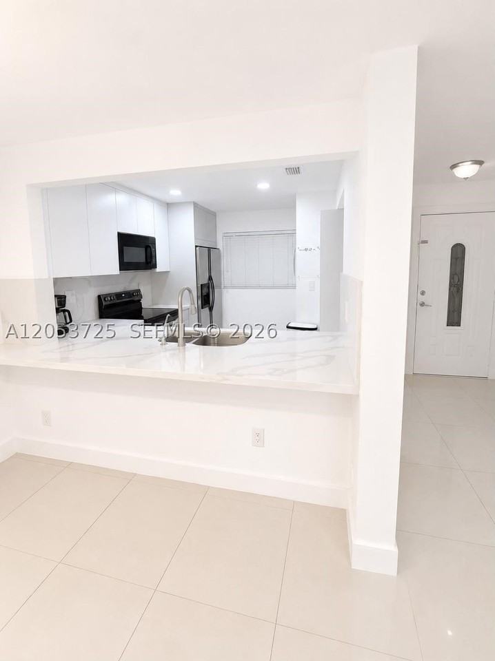 10871 Nw 7th St #14-24 - Photo 4 of 17