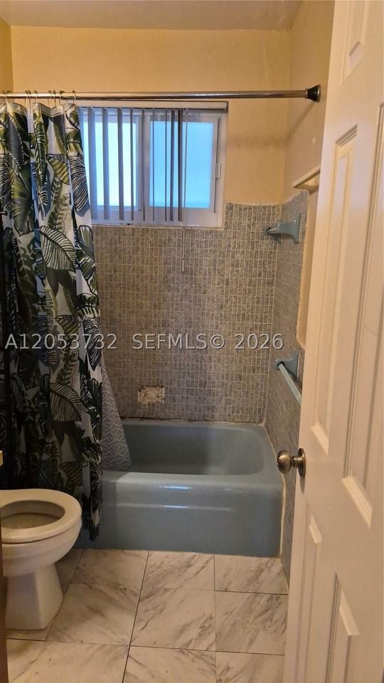 7220 Pembroke Rd #8 - Photo 5 of 10