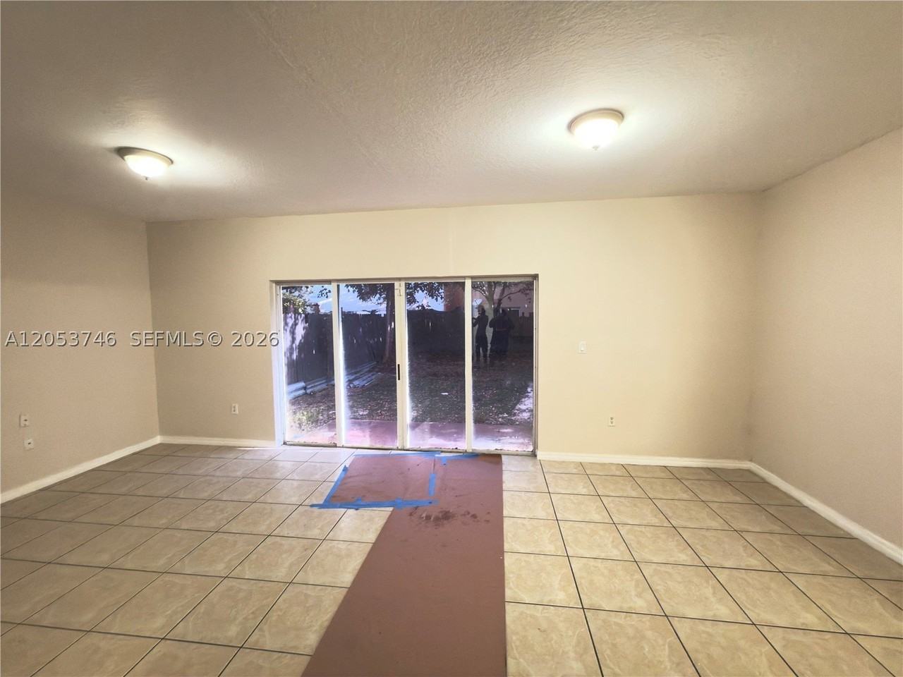 646 Sw 7th Ter - Photo 6 of 16