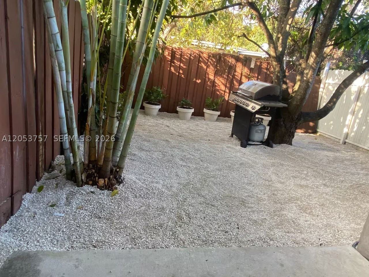 3629 Sw 12th St #B - Photo 5 of 16